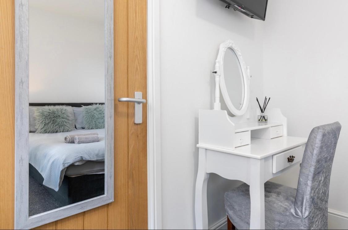 Megs Island Guest House Cleethorpes Buitenkant foto